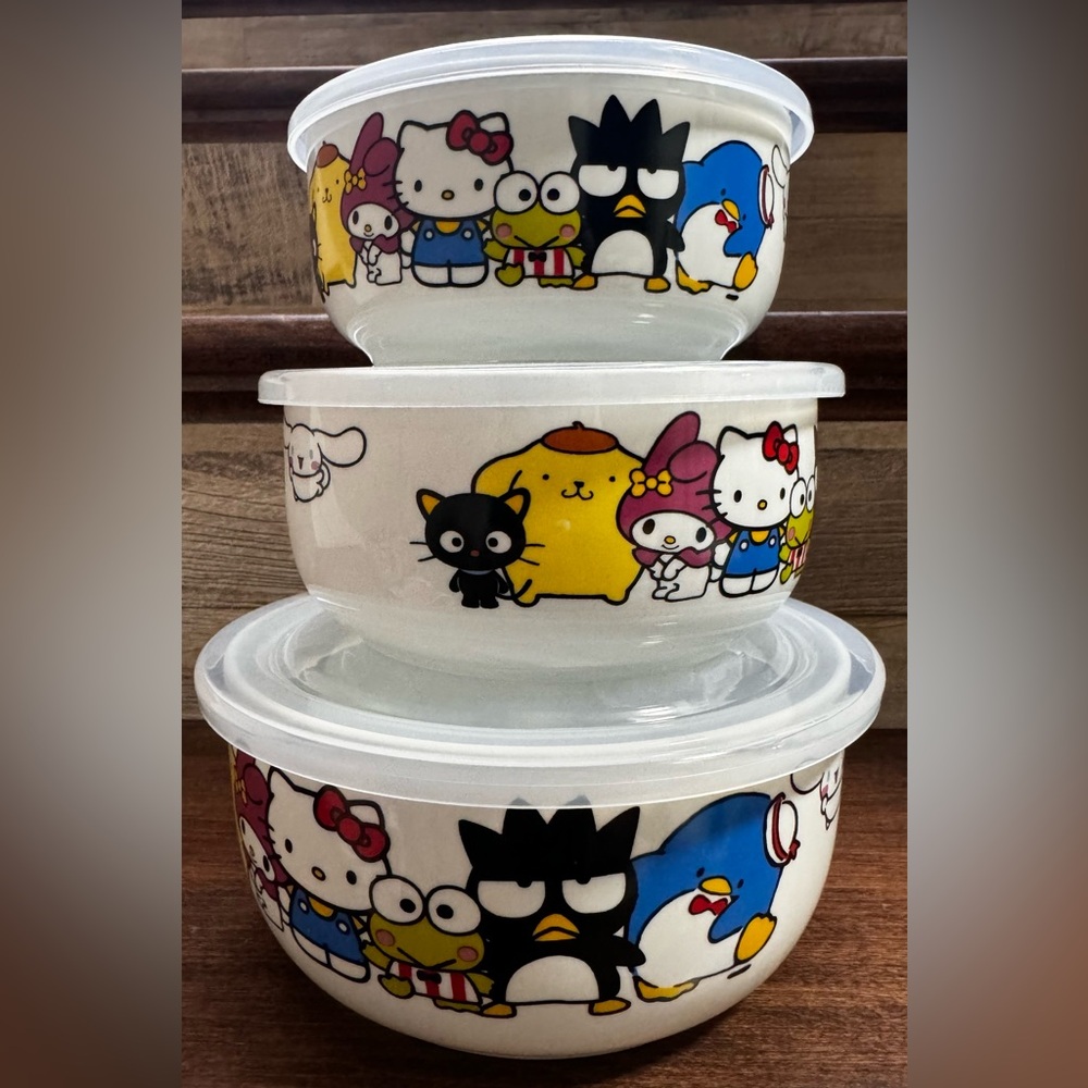 Cute 🥰 Collection Hello kitty & Friends food containers with  lid set of 3